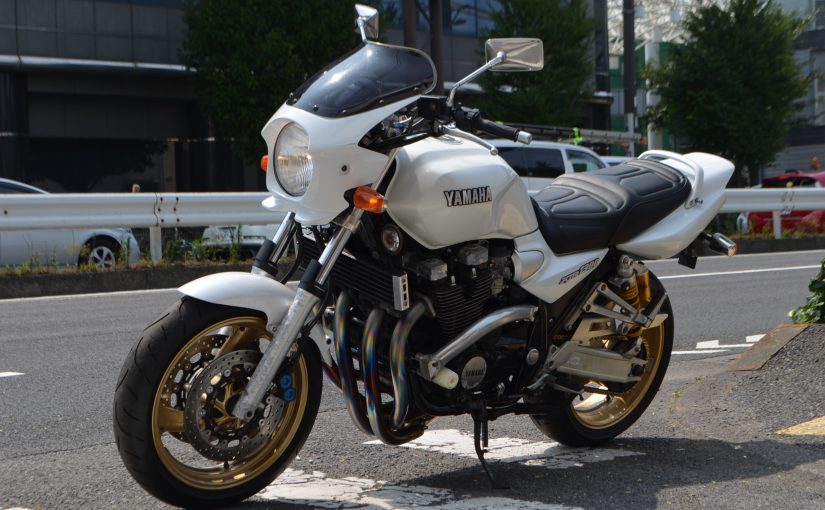 ヤマハXJR1300